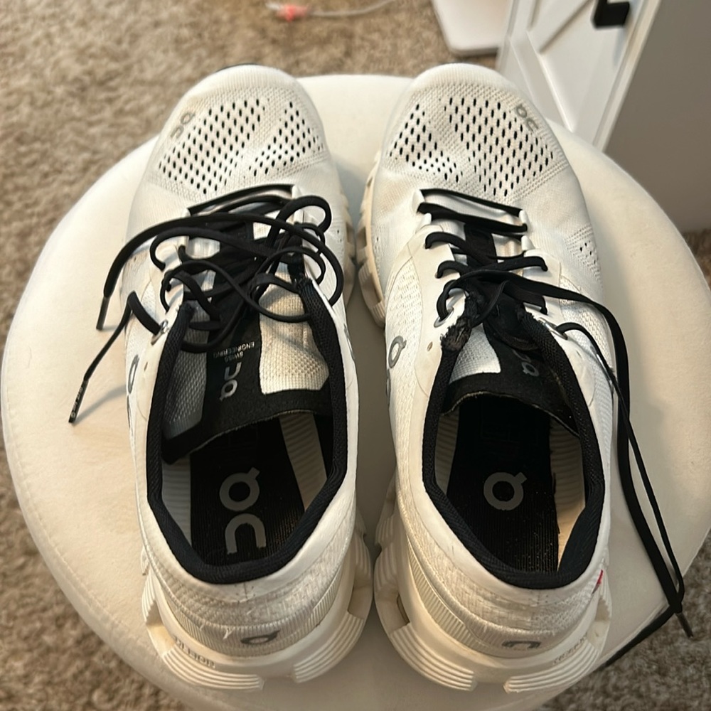 on clouds size 7.5